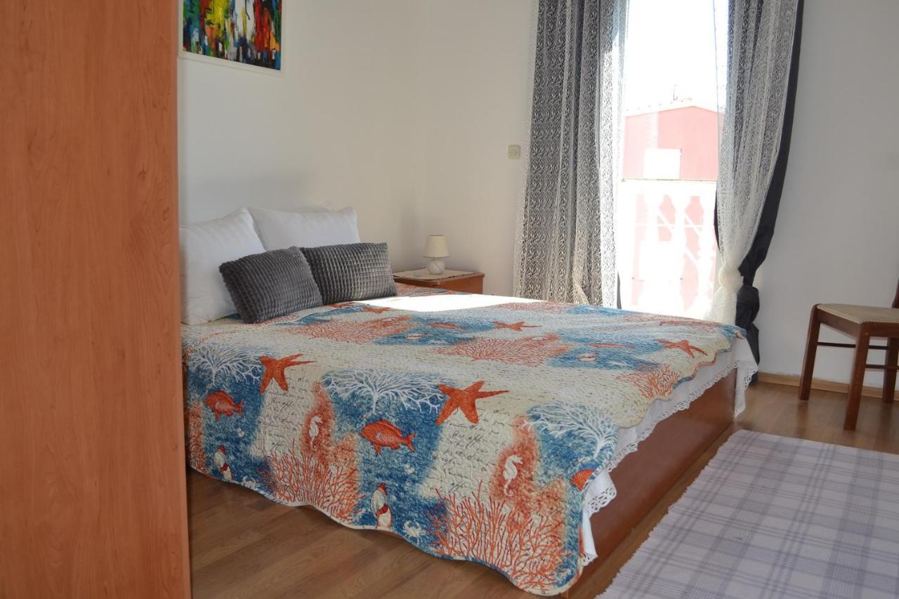 Apartments Lucija Srima Kültér fotó
