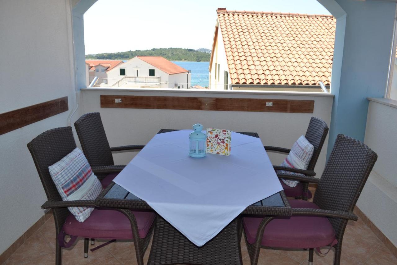 Apartments Lucija Srima Kültér fotó
