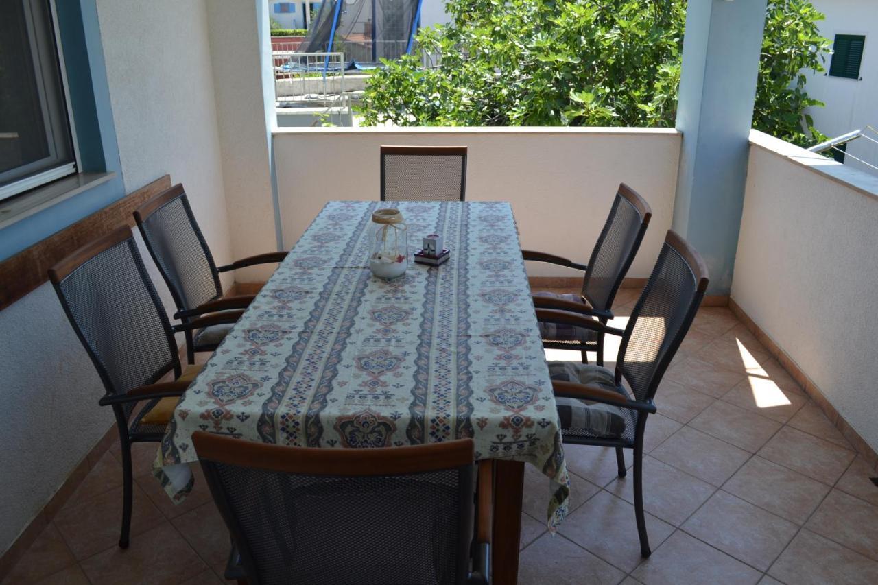 Apartments Lucija Srima Kültér fotó