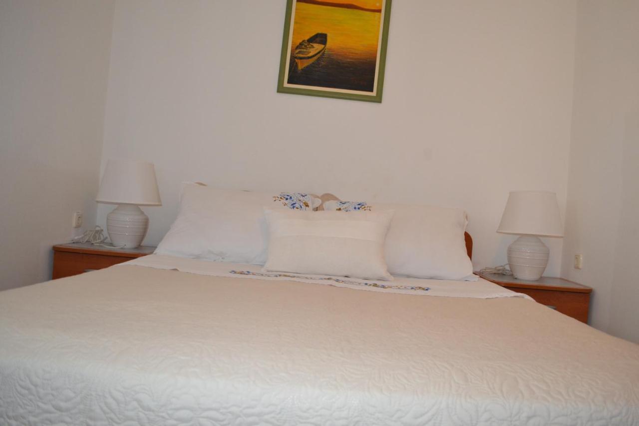 Apartments Lucija Srima Kültér fotó