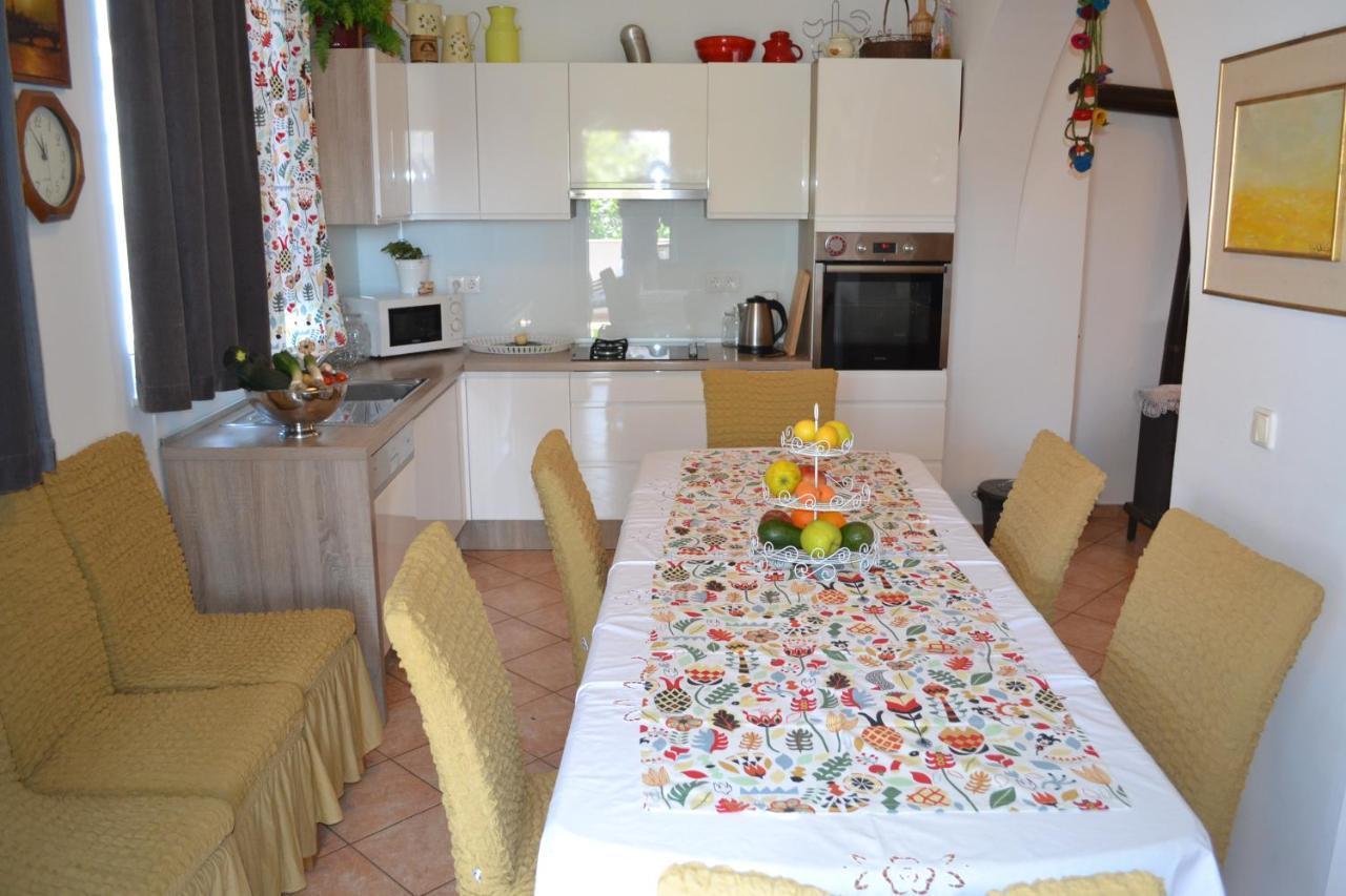 Apartments Lucija Srima Kültér fotó