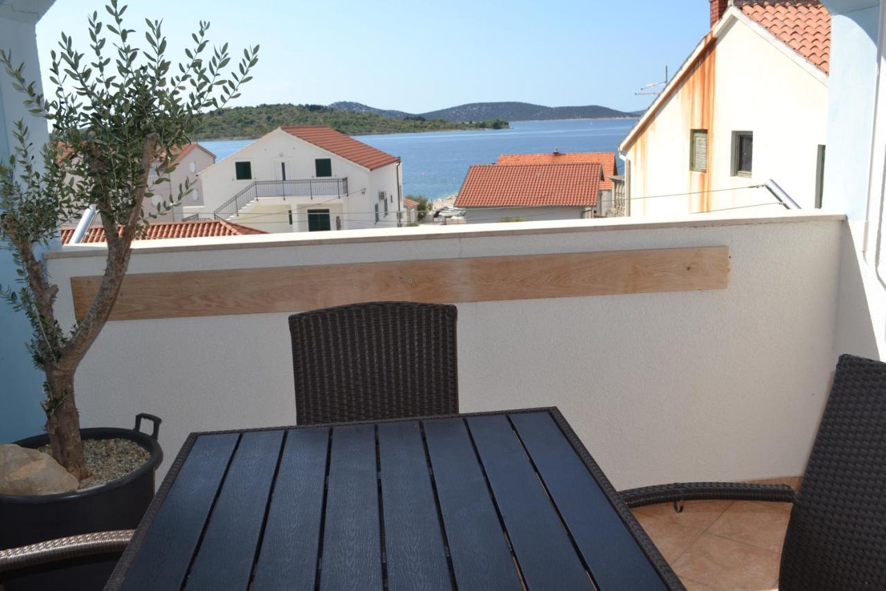 Apartments Lucija Srima Kültér fotó