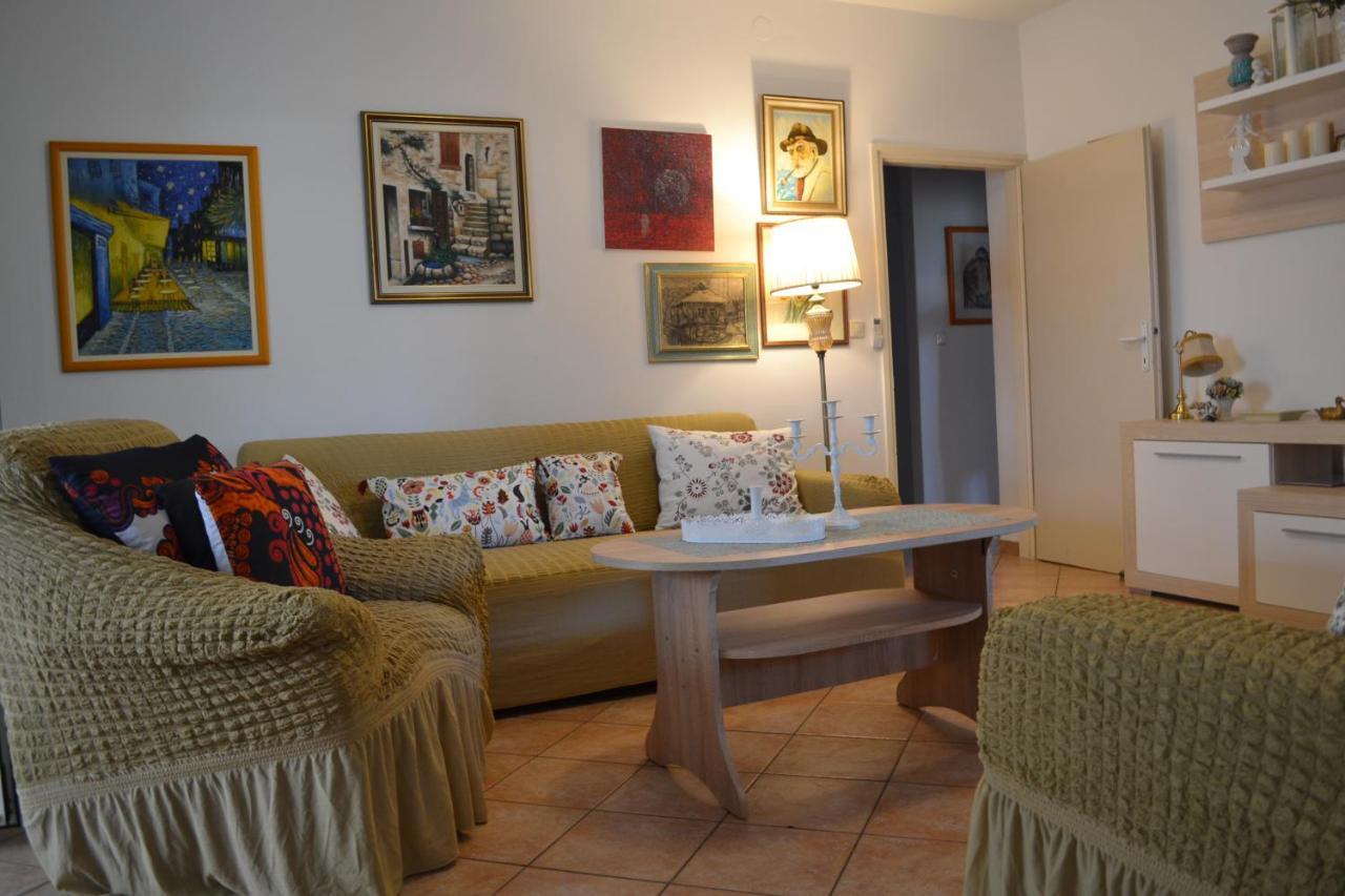 Apartments Lucija Srima Kültér fotó