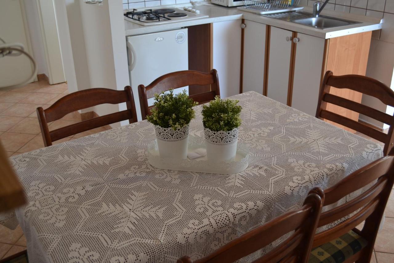 Apartments Lucija Srima Kültér fotó